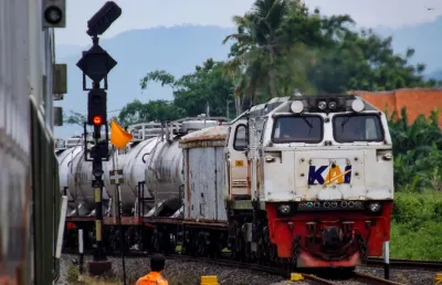 Angkutan Barang KAI Daop 5 Tembus 320 Ribu Ton, BBM Jadi Penyumbang Terbesar