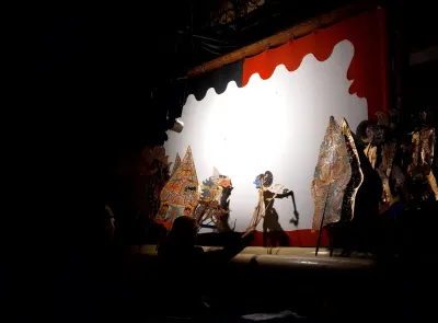 Dua Dekade Roda Kendali Pemalang, Suguhkan Pertunjukan Wayang Empat Dalang