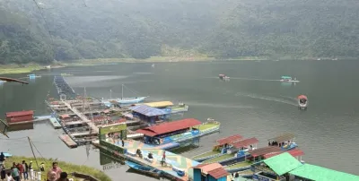 Telaga Menjer Dieng, Sensasi Wisata Alam Dipadu Kuliner di Atas Air