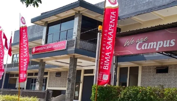 Kampus UBISA Tegal di Jalan Gatot Subroto Kota Tegal.