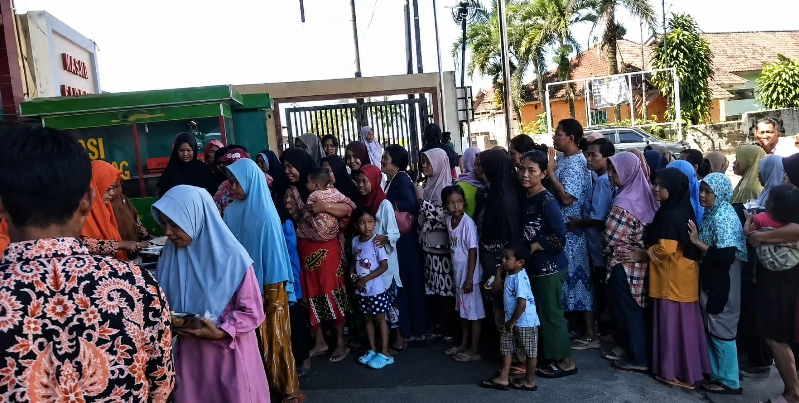 Anggota DPR RI, Rofik Hananto Gelar Makan Gratis 1.000 Porsi/ Hari Selama Dzulhijjah di Purbalingga
