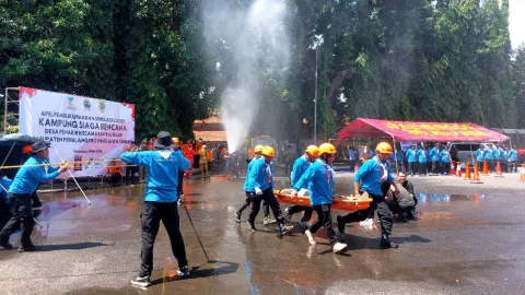 Simulasi Erupsi Gunung Slamet Warnai Pengukuhan KSB Penakir di Pemalang
