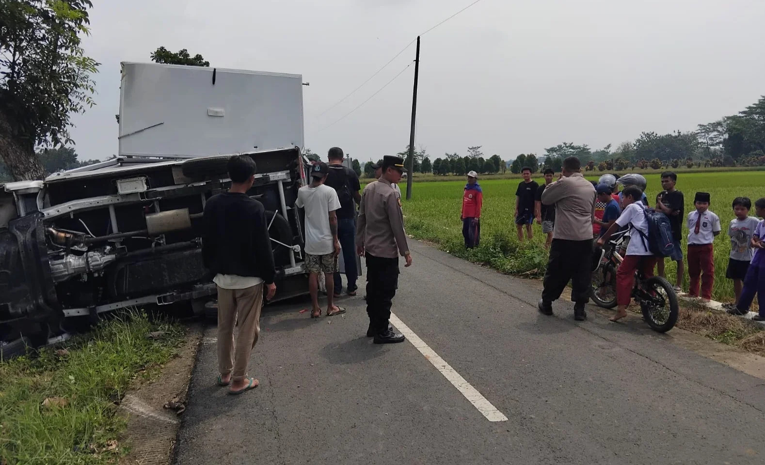kecelakaan mobil MBG di Pekalongan