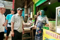 Gubernur Luthfi Blusukan ke Pasar Wage, Siapkan Revitalisasi Eks Kebakaran