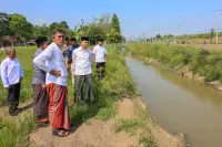 Sawah 1,5 Hektare Mangkrak Akibat Lumpur Banjir, Sekda Jateng Respons Cepat Aduan Petani Grobogan