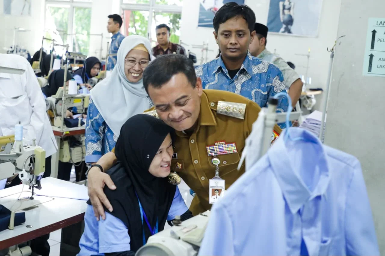 Bermodalkan Semangat, Di Lembaga ini  Warga Miskin Jateng Dilatih Gratis, Diberi Makan, Lalu Disalurkan Kerja
