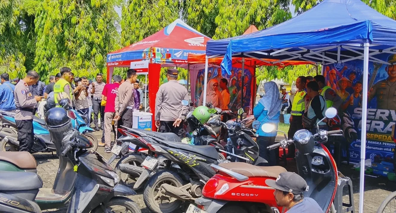 Peringatan May Day 2026, Polres Pekalongan Buka Layanan Cek Kesehatan dan Servis Sepeda Motor Pekerja