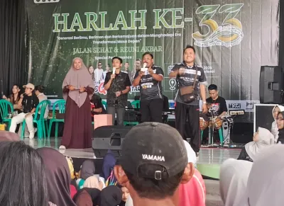 Tarmin Ngaklak Bikin Pecah Suasana HUT ke-33 SMK Maarif NU Paguyangan, Ribuan Peserta Tumpah Ruah di Jalan Sehat