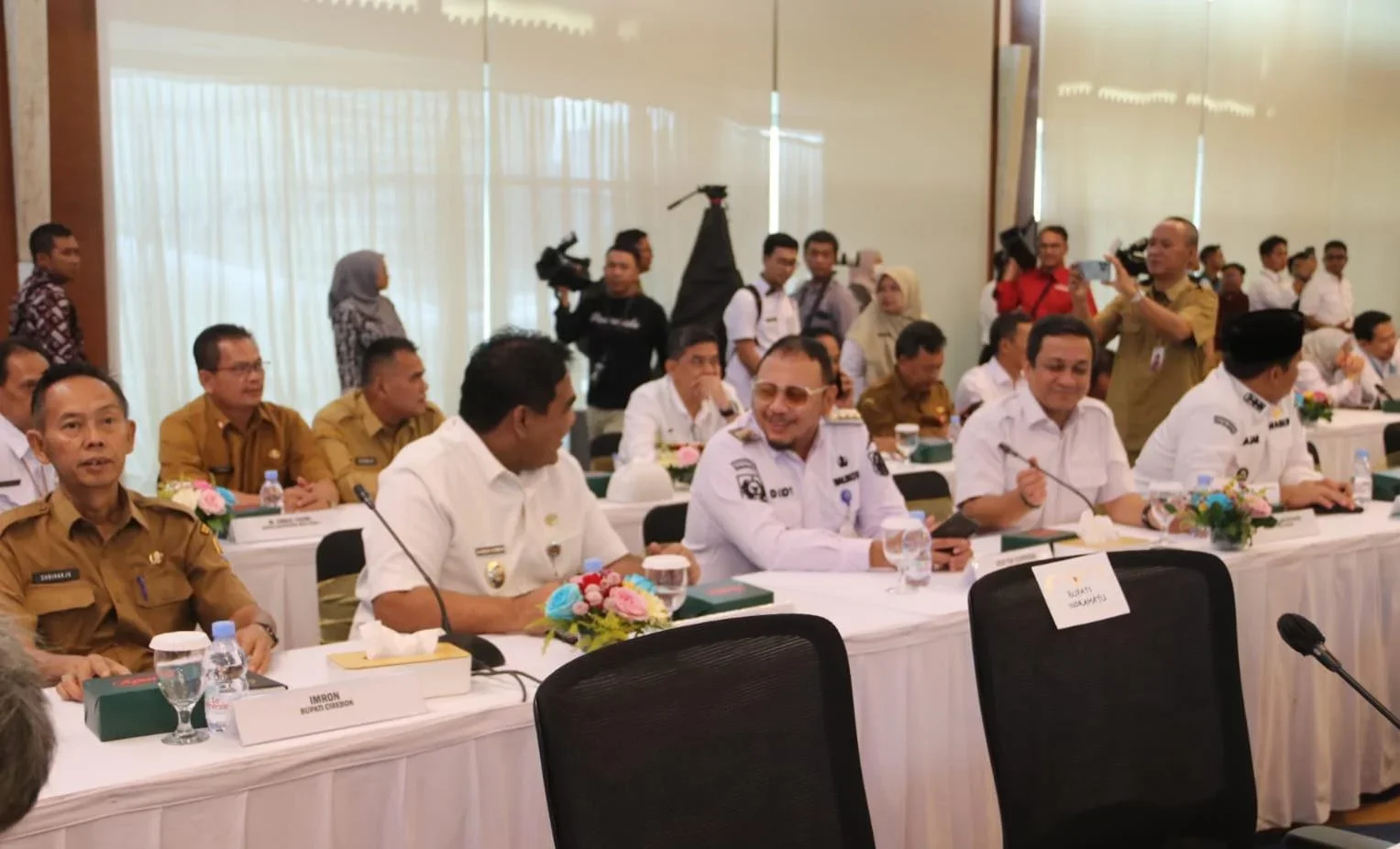 Wali Kota Tegal, Dedy Yon Supriyono, saat menghadiri Kick Off Meeting Infrastruktur Perlindungan Pesisir Pantura Jawa Terpadu di Jakarta, Senin 4 Mei 2026. Foto : istimewa