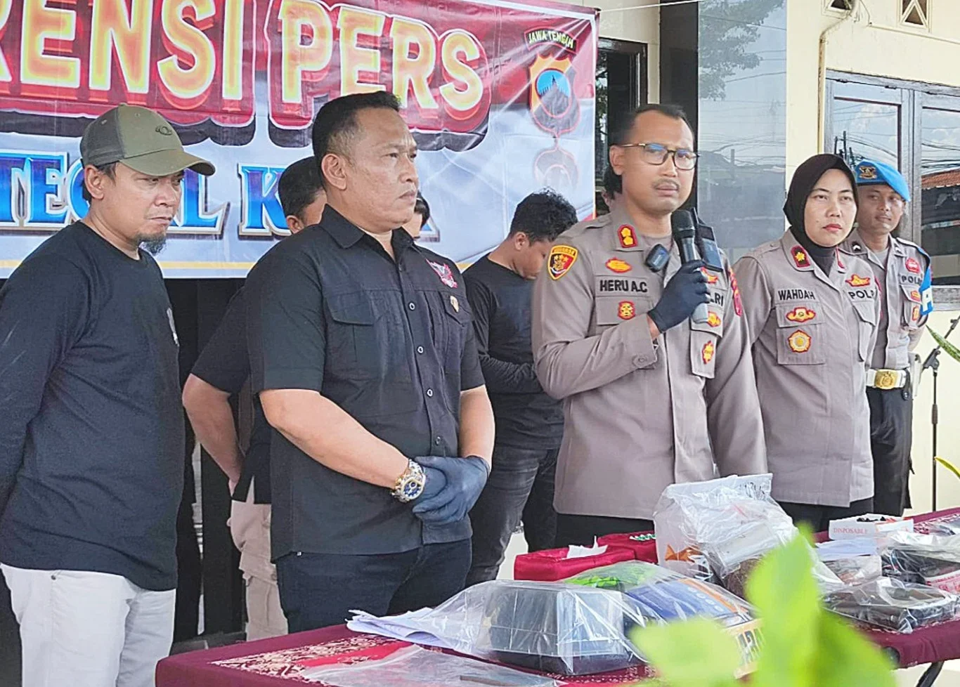Pengungkapan kasus narkoba Polres Tegal Kota