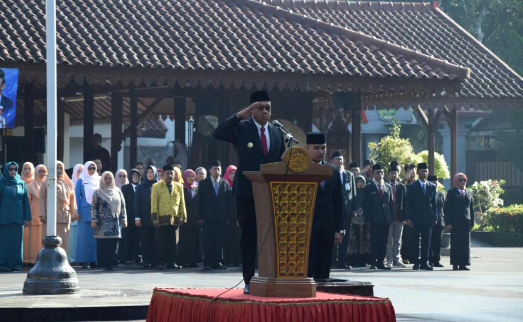 Hardiknas 2026 di Banyumas: Bupati Sadewo Tegaskan Pendidikan Harus Merata, Ini Langkah Nyatanya