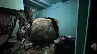 Batu Raksasa Longsor, Jebol Rumah Warga di Watukumpul Pemalang