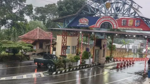 Senin 18 Mei 2026 Kawasan Wisata Guci Diprediksi Hujan Ringan dan Kabut Tebal