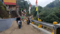 Warga Cilibur Brebes Bangun Jalan Putus Secara Swadaya, Anggaran Capai Rp300 Juta