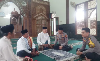 Kapolsek Subah Safari Shalat Jumat di Kalimanggis, Ini Tujuannya