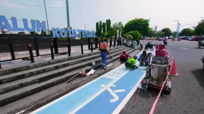 Lintasan Jogging Alun-alun Tegal Dipoles, Warga : Permukaan Licin