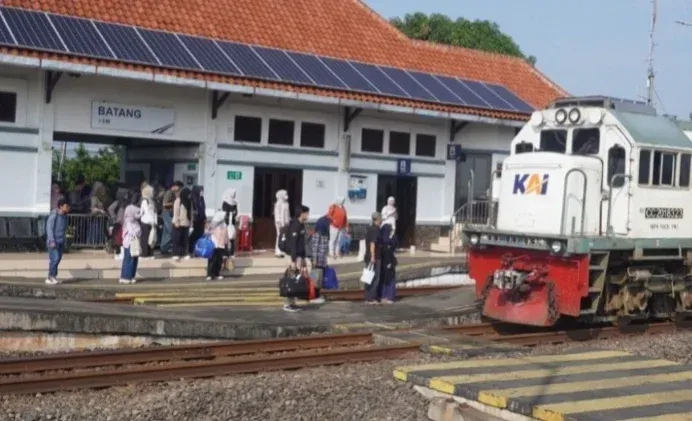 Libur Panjang, Jumlah Penumpang KA dari Stasiun Batang Meningkat, Capai 2.000 Orang Lebih