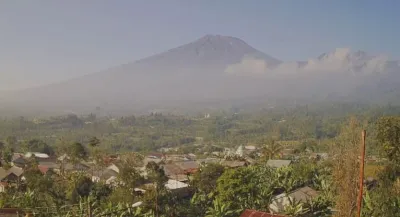 Update Gunung Slamet Terkini, Terjadi 9 Kali Gempa Low Frequency
