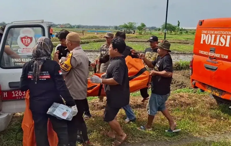 Pria Tanpa Identitas Tewas Tertabrak Kereta Kargo di Ngampel Kendal