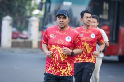 Ikut Walk & Run PSMTI, Taj Yasin Ajak Masyarakat Jalani Gaya Hidup Sehat