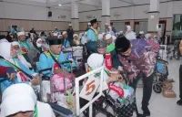 Bupati Ischak Sambut Kedatangan Jemaah Haji Kloter Pertama, 2 Haji Asal Tegal Meninggal Dunia