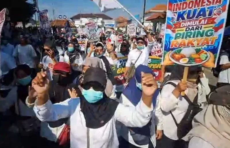 Relawan dan Karyawan SPPG di Brebes Gelar Aksi Dukung MBG Dilanjutkan, Ini Alasannya