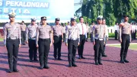 Kapolres Pekalongan Berikan Penghargaan kepada 10 Personel Berprestasi, Dorong Peningkatan Pelayanan Publik
