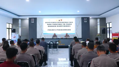 Menuju Eliminasi TB Paru, Biddokkes Polda Jateng Gelar Asistensi di Polres Pekalongan
