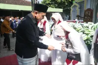 Taj Yasin Tegaskan Program Tali Asih Pemprov Jateng Terbuka bagi Semua Penghafal Kitab Suci