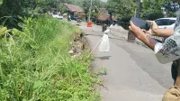 Jalur Kaliwungu–Boja Kendal Lumpuh Sebagian, Perbaikan Jalan Ambles Belum Dimulai