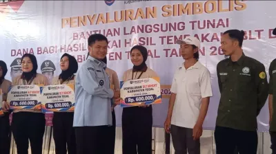 Kabupaten Tegal Salurkan BLT DBHCHT Rp1,785 Miliar untuk 2.975 Buruh Rokok dan Petani Tembakau