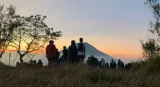 Seru, Menemukan Sunrise di Gunung Kembang Lewat Jalur Lengkong Wonosobo
