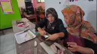 Libatkan Alumni Tunarungu, Pelatihan Bandeng Cabut Duri di Kendal Jadi Ajang Pemberdayaan Disabilitas