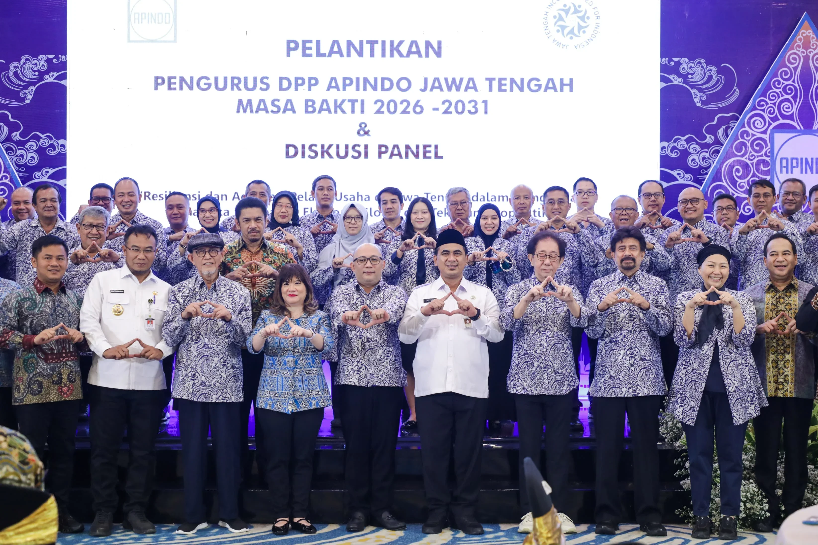 Dukung Penguatan Investasi, Bupati Tegal Ischak Maulana Rohman Hadiri Pelantikan Pengurus Apindo Jateng
