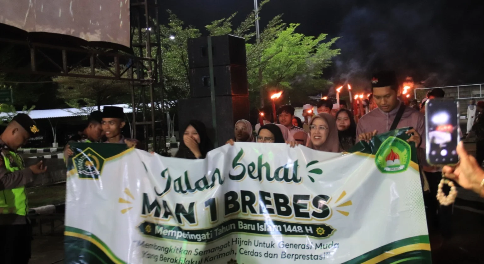 Semarak Obor Warnai Pawai Akbar 1 Muharram di Brebes