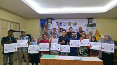 Prosper Salurkan Stimulan Usaha Nelayan di Pekalongan