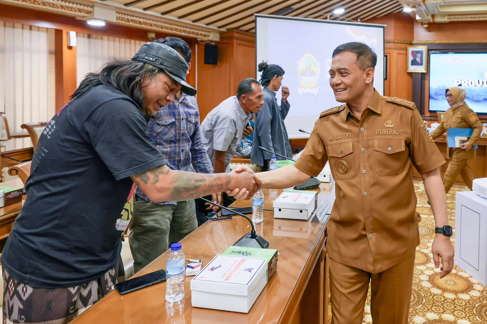 Perwakilan Pendemo “Jateng Guyub” Temui Gubernur Luthfi, Curhat Konflik Kebijakan Masa Lalu