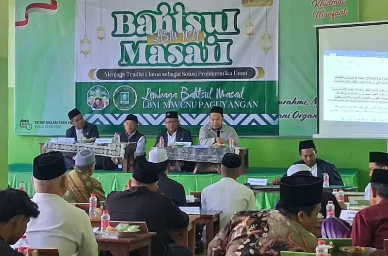 MWC NU Paguyangan Brebes Bahas Hukum Buang Sampah Sembarangan dan Ganti Rugi Kerusakan Lingkuangan