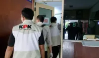 Siang hingga Malam Hari, KPK Geledah Kantor Bupati Pemalang