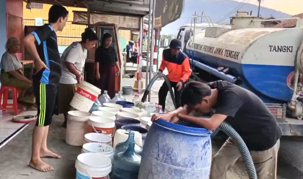 Kemarau Mulai Berdampak, Sejumlah Wilayah di Brebes Selatan Kesulitan Air Bersih