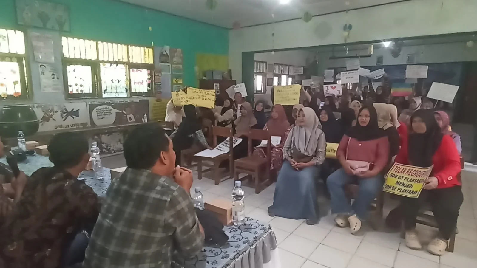 Penggabungan SD di Kendal Bukan Regrouping, Siswa Tetap Belajar di Sekolah Masing-masing