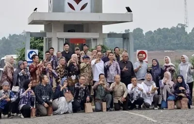Pemkab Tabalong dan ULM Banjarmasin Studi Banding di PSKDU Undip Batang