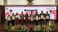 Enam Pegiat dan Satu Tokoh Raih Bupati Award pada Hari Jadi ke-421 Kabupaten Kendal
