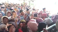 10 Ribu Nasi Anggi Jadi Rebutan di Haul Pangeran Abinawa Kendal