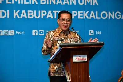 Plt. Bupati Sukirman Ajak Pelaku UMKM Pekalongan Pahami Aturan Pengadaan Barang dan Jasa Pemerintah