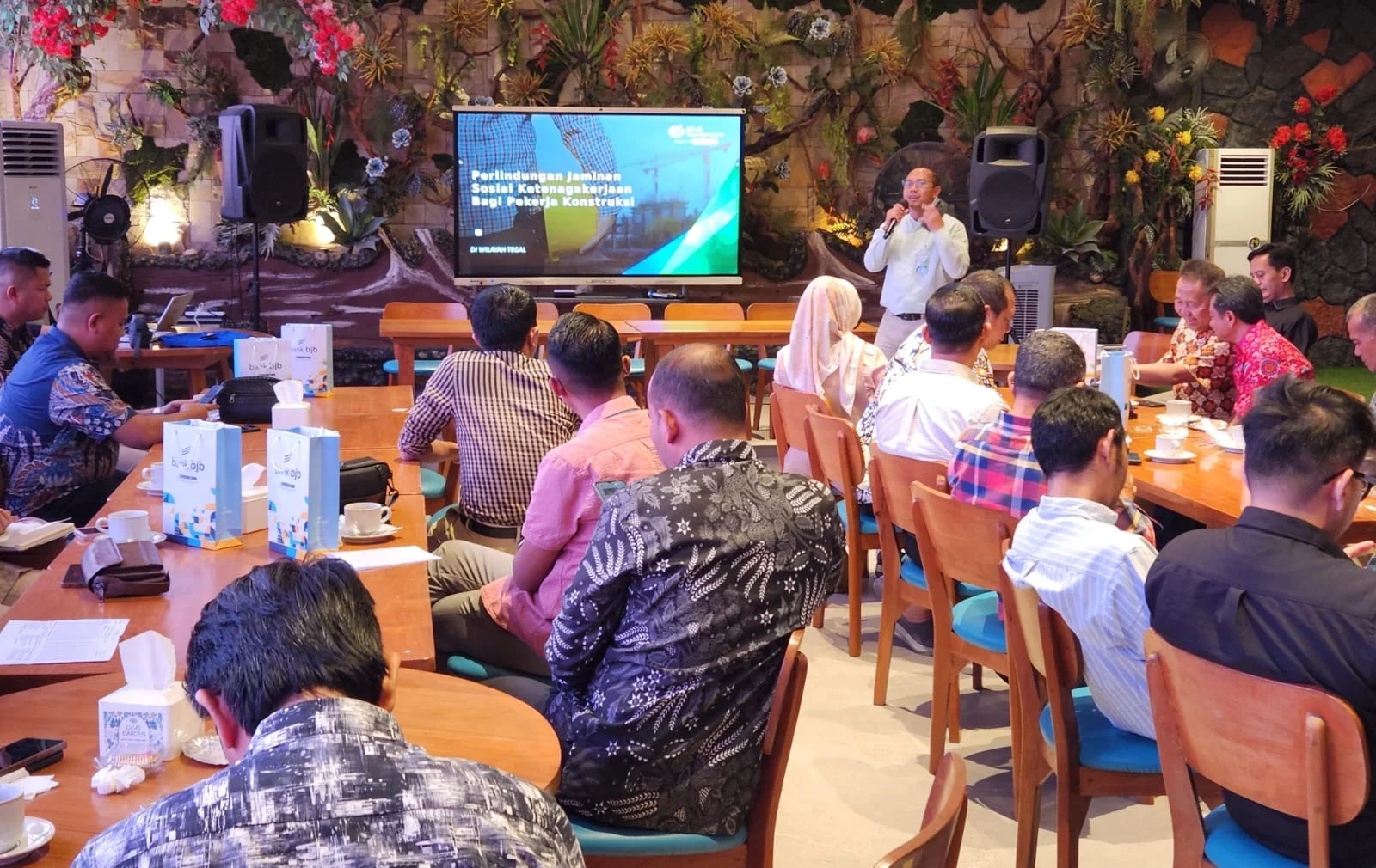BPJamsostek Cabang Tegal, menggelar FGD implementasi program MLT di Gigel Garden, Rabu 15 Juli 2026.