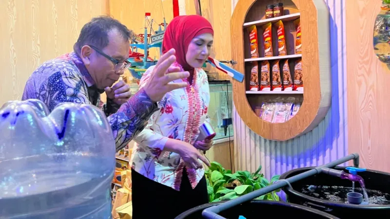 Bupati Kendal Tertarik Budidaya Lele Sistem RAS di Kendal Open Fair 2026