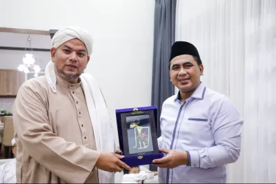 Taj Yasin Perluas Kerja Sama Jateng-Malaka, Gandeng Pesantren untuk Pertukaran Santri dan Guru