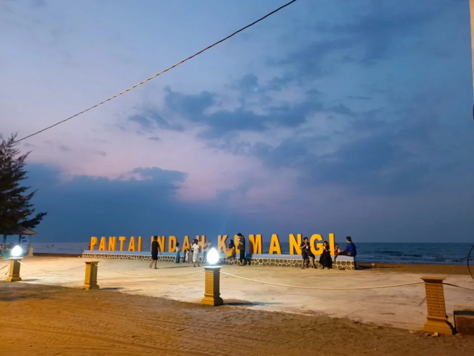 Pantai Indah Kemangi Kendal, Dari Wisata Pantai Menjadi Penopang Kemandirian Desa Jungsemi