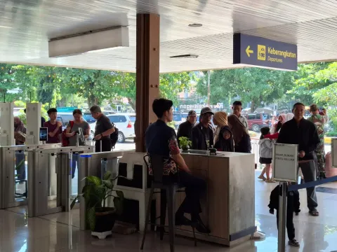 Lebih Dari 100 Ribu Pelanggan Nikmati Boarding Lebih Mudah dengan Face Recognition di Stasiun Pekalongan